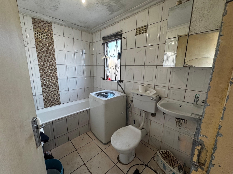 4 Bedroom Property for Sale in Delft South Western Cape